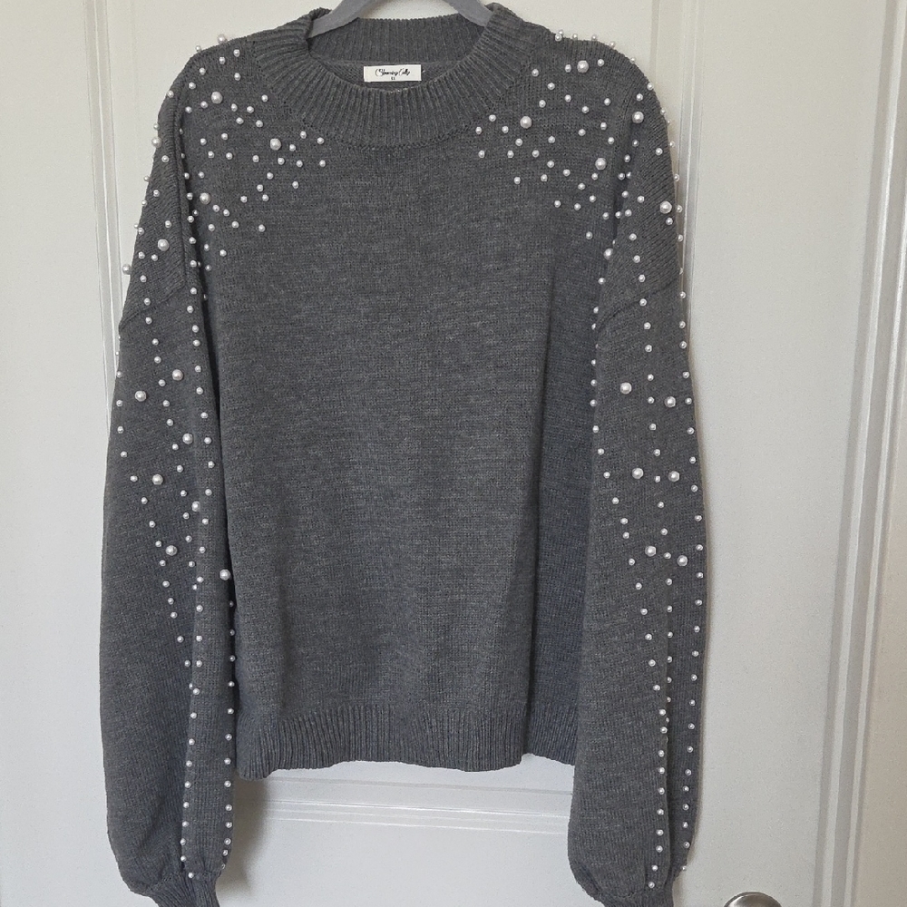 Blooming Jelly Pearl Sweater